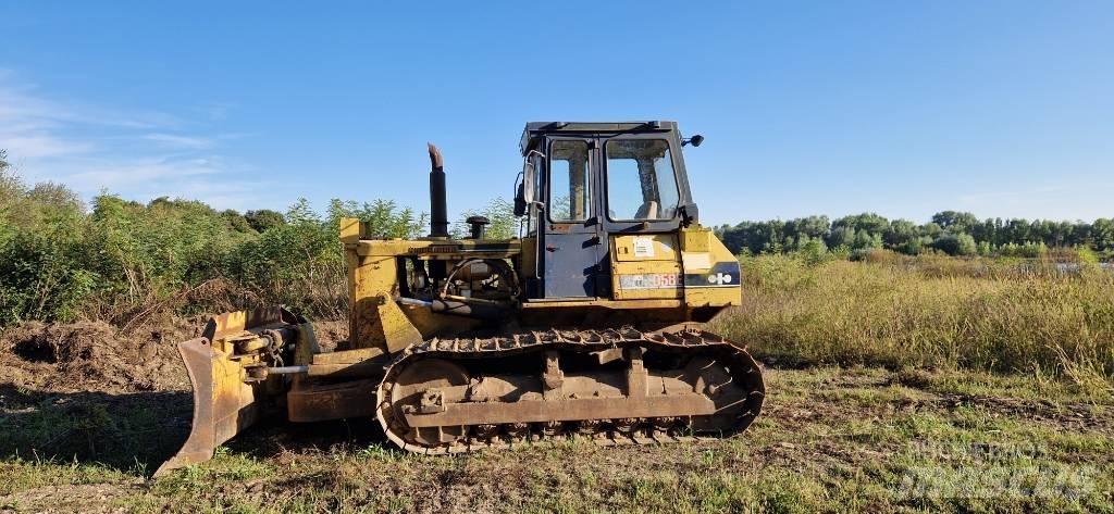Komatsu D 58 E-1 Telaketjupuskutraktorit