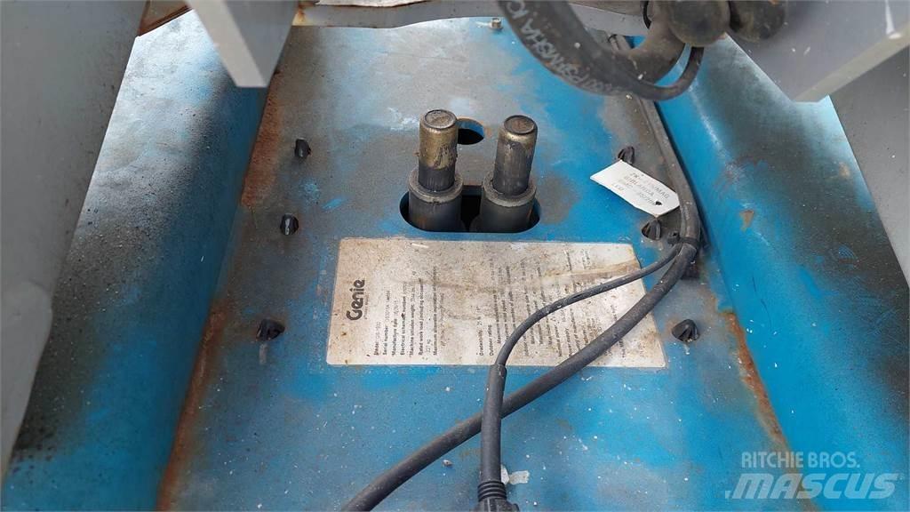 Genie GS1932 Saksilavat