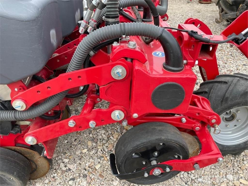 Horsch Maestro12RV Tarkkuuskylvökoneet