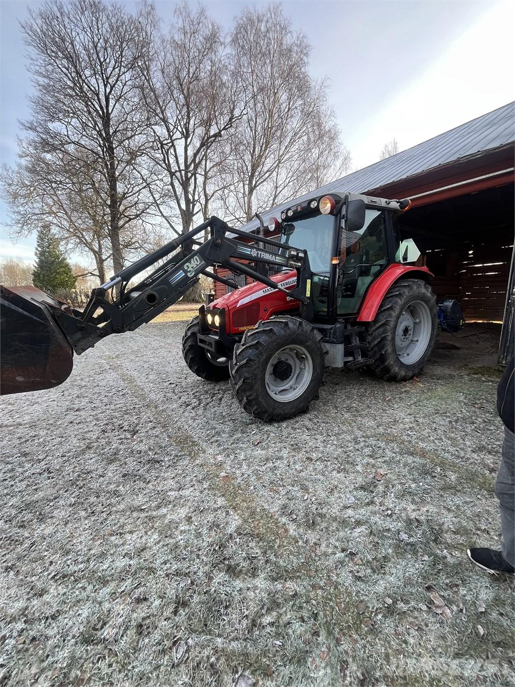 Massey Ferguson 5435 Traktorit