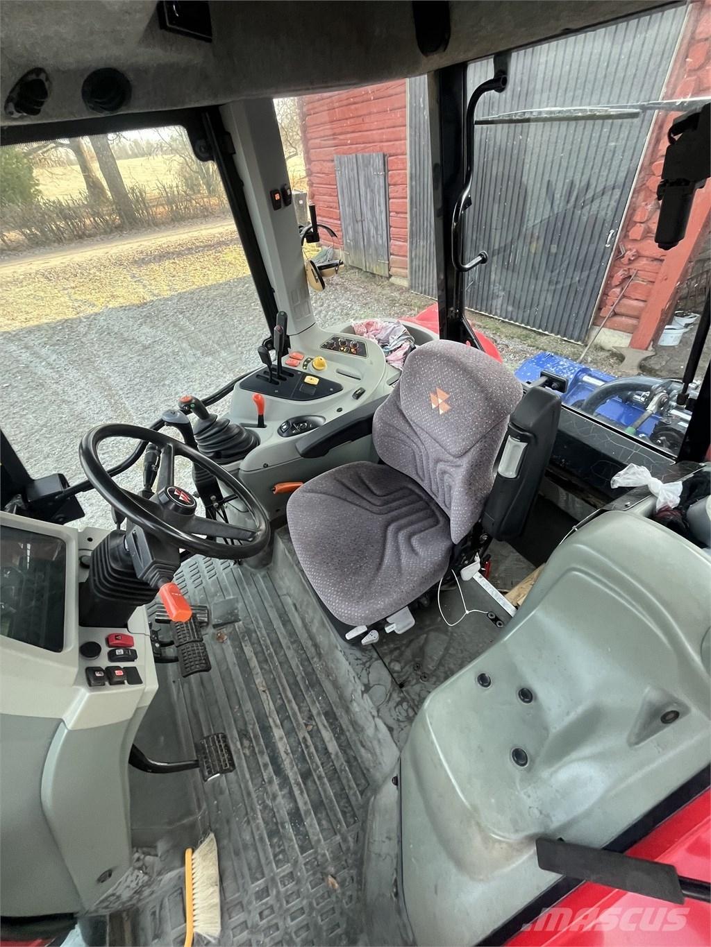 Massey Ferguson 5435 Traktorit