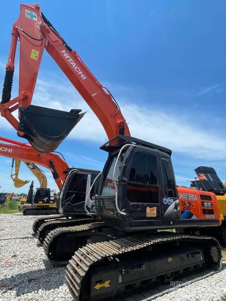 Hitachi ZX 200 Telakaivukoneet