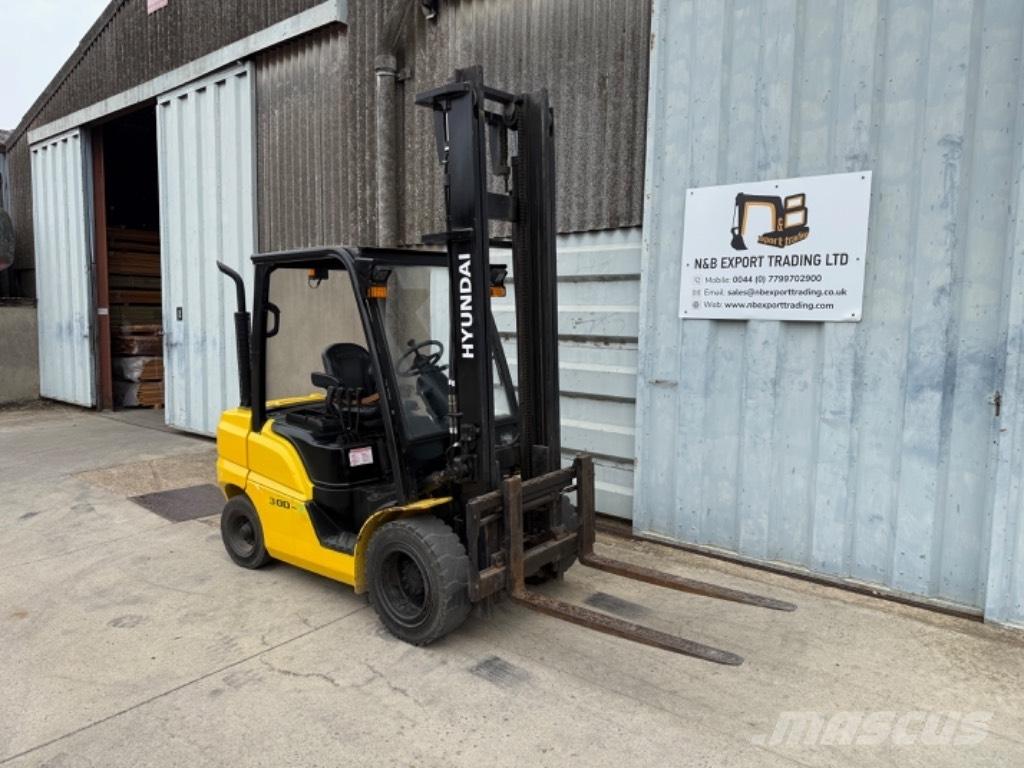 Hyundai 30 D Dieseltrukit