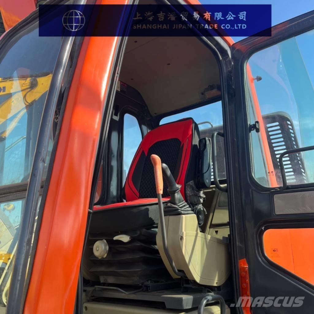 Doosan DX 300 Telakaivukoneet