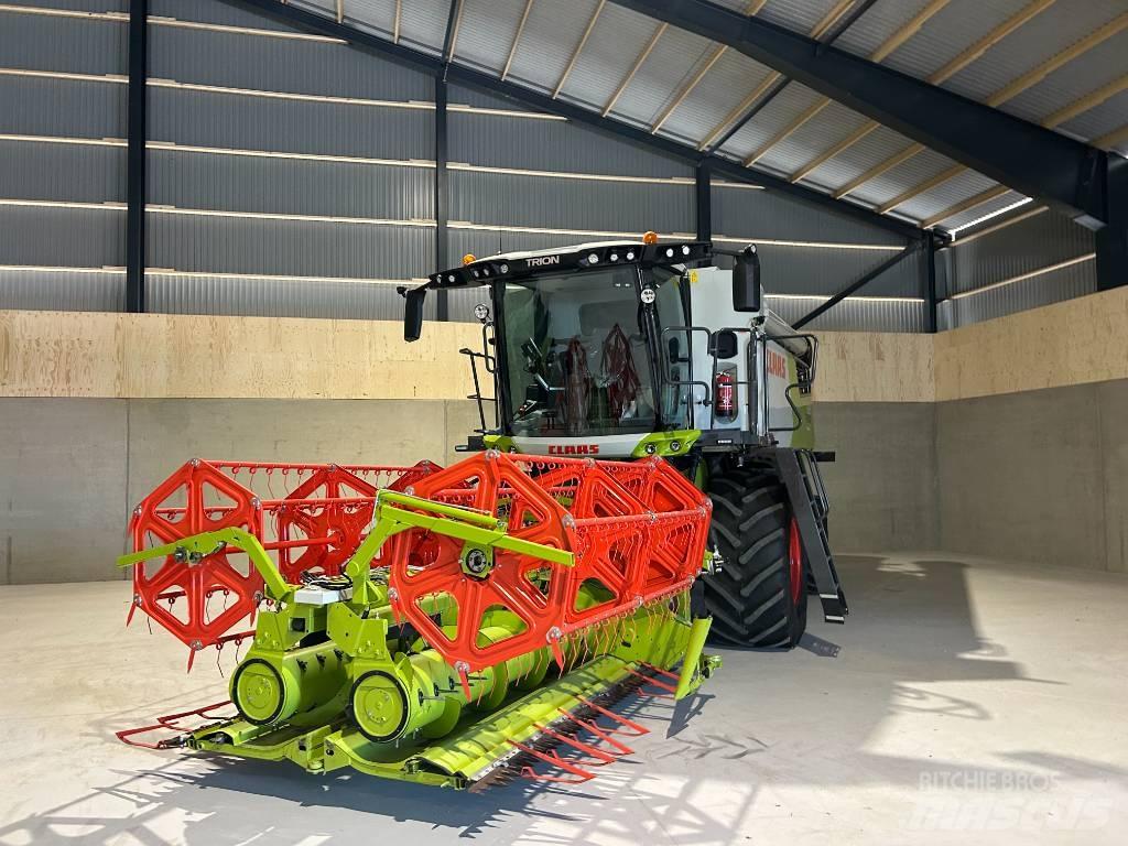 CLAAS Trion 520 Leikkuupuimurit