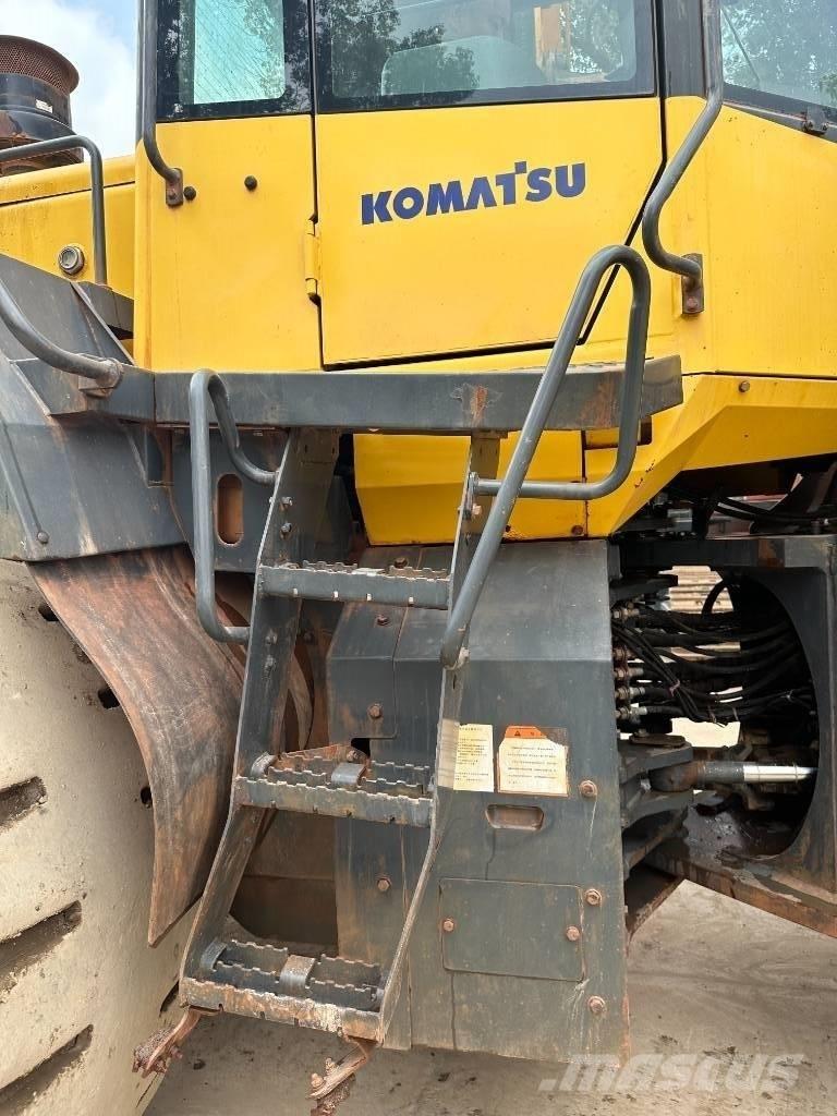 Komatsu WA 470-6 Pyöräkuormaajat