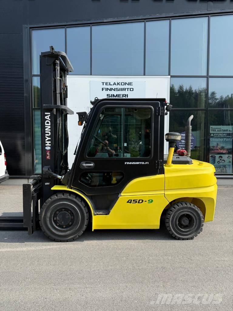 Hyundai 45 D-9 Dieseltrukit