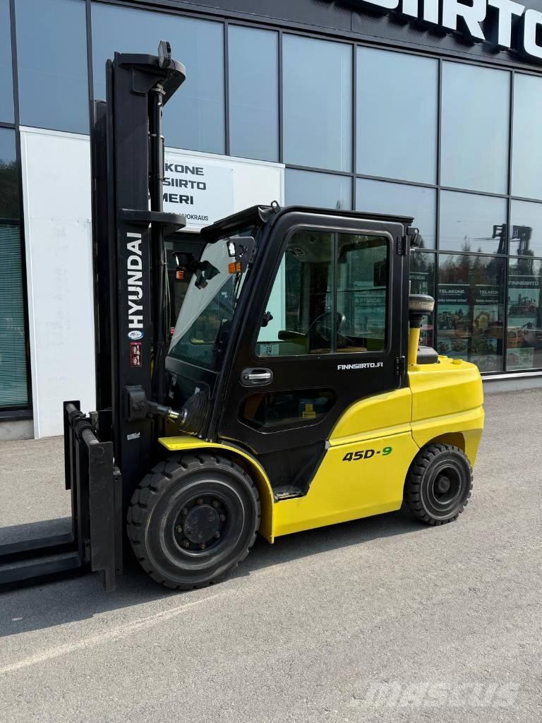 Hyundai 45 D-9 Dieseltrukit