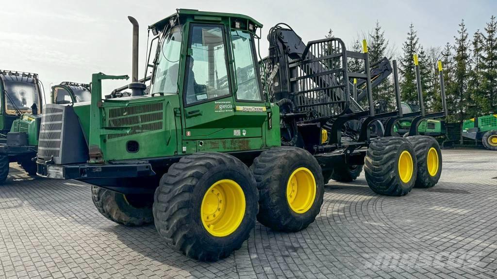 John Deere 1110 D Kuormatraktorit