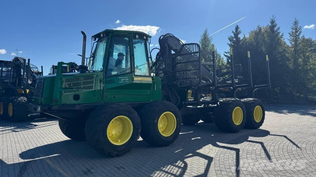 John Deere 1110 D Kuormatraktorit