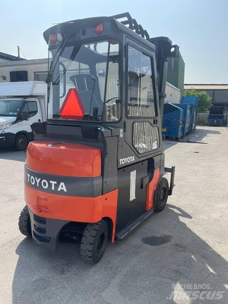 Toyota 7FBMF30 Sähkötrukit