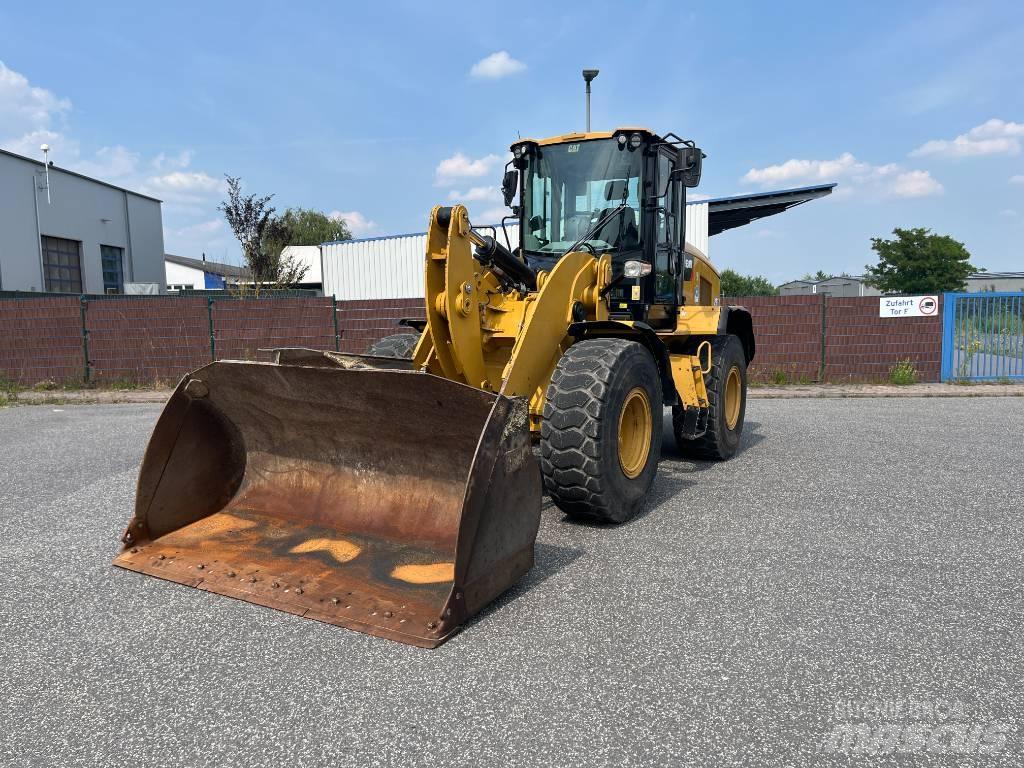 CAT 930M Pyöräkuormaajat