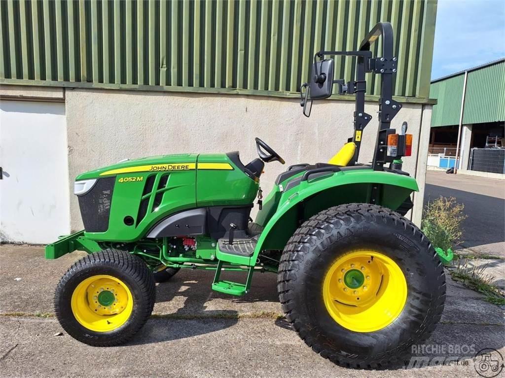 John Deere 4052M Taajamatraktorit