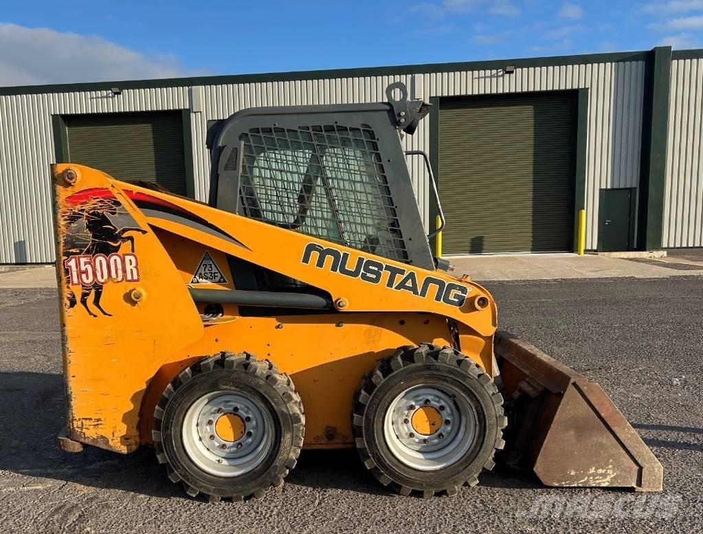 Mustang 1500 R Liukuohjatut kuormaajat