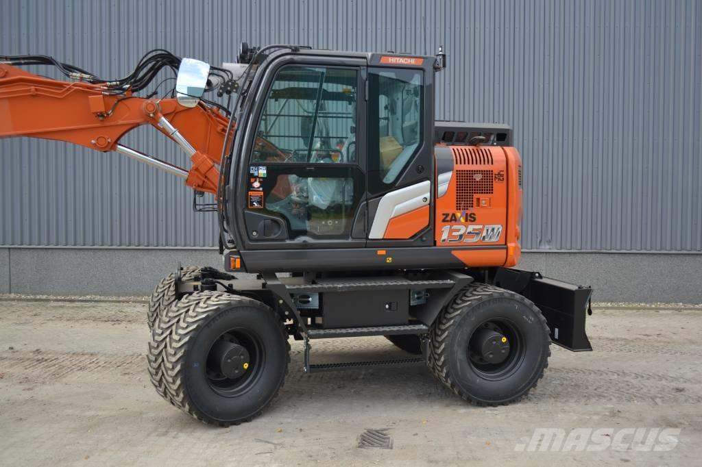 Hitachi ZX135W-7 Pyöräkaivukoneet