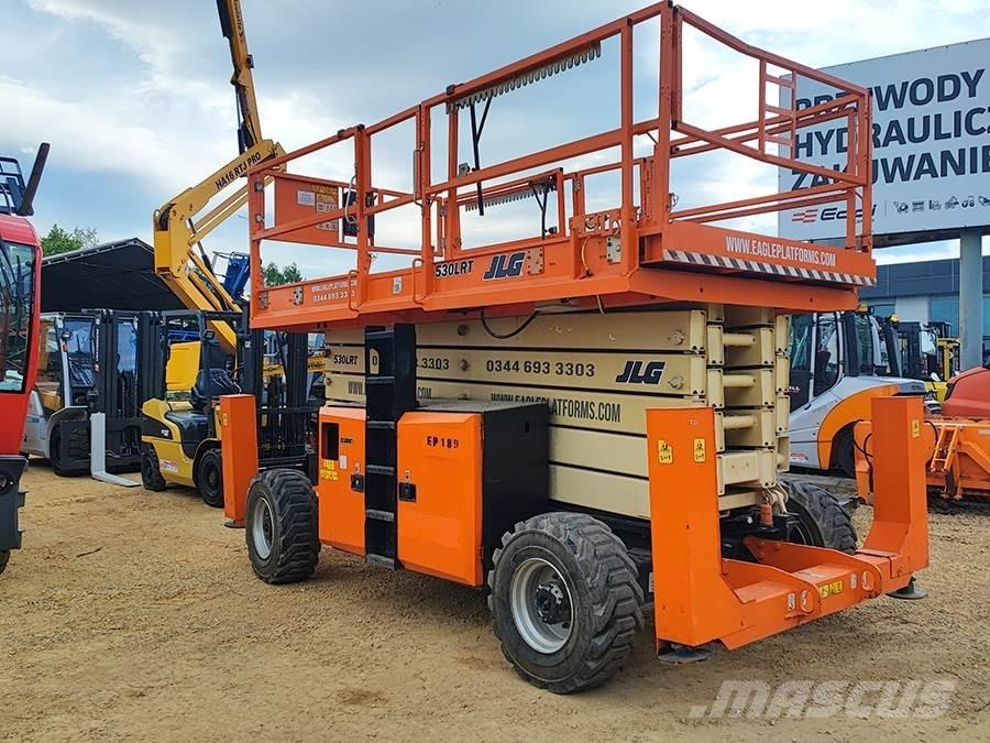 JLG 530LRT Saksilavat