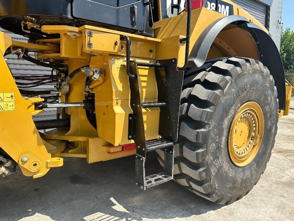 CAT 980M Pyöräkuormaajat