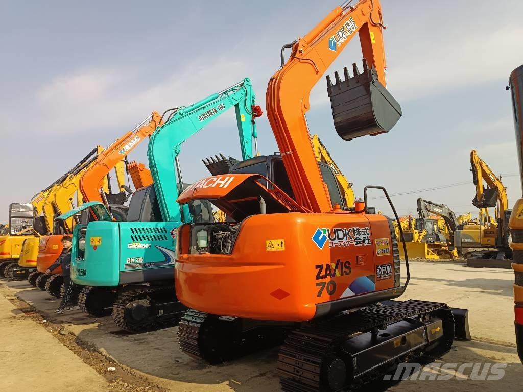 Hitachi ZX 70 Midikaivukoneet 7t - 12t
