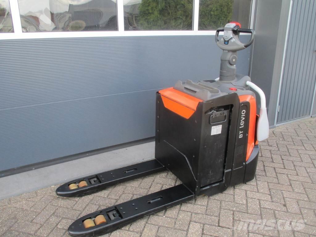 BT LPE 200 Lavansiirtotrukit ajotasolla