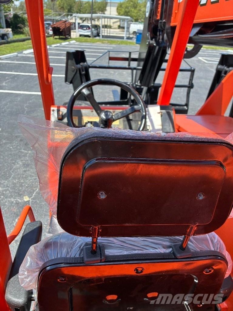 JLG 10054 Kurottajat