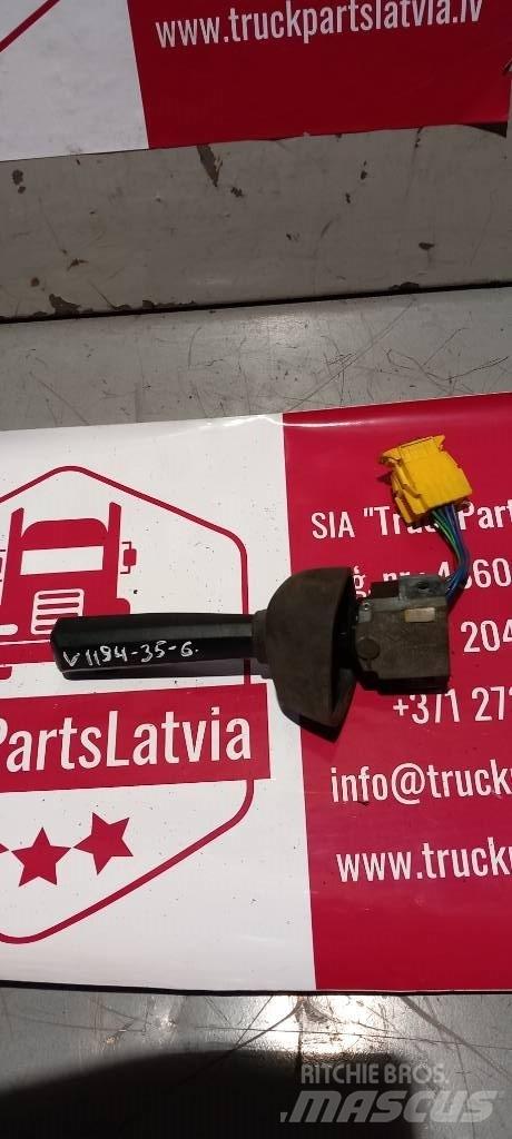 Volvo FH 12.    1624133 Ohjaamot ja sisustat