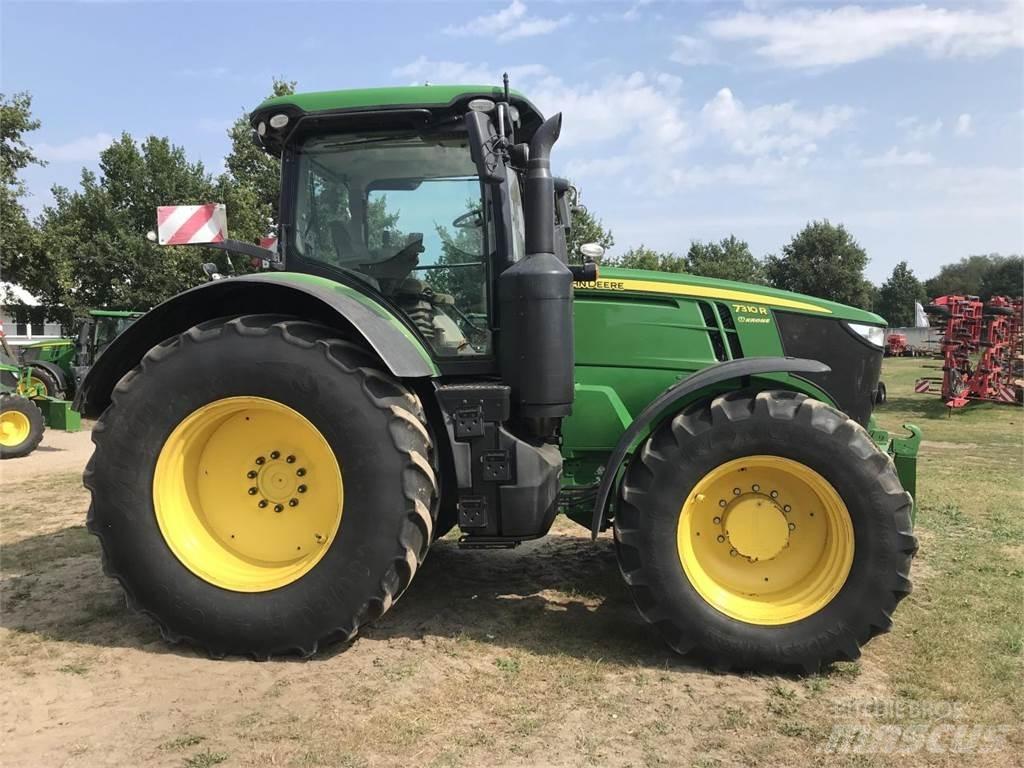 John Deere 7310R Traktorit