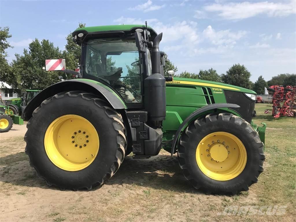 John Deere 7310R Traktorit