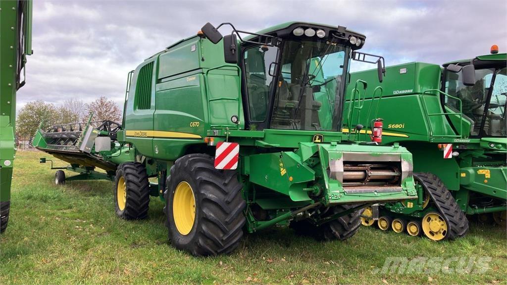 John Deere C 670 Leikkuupuimurit