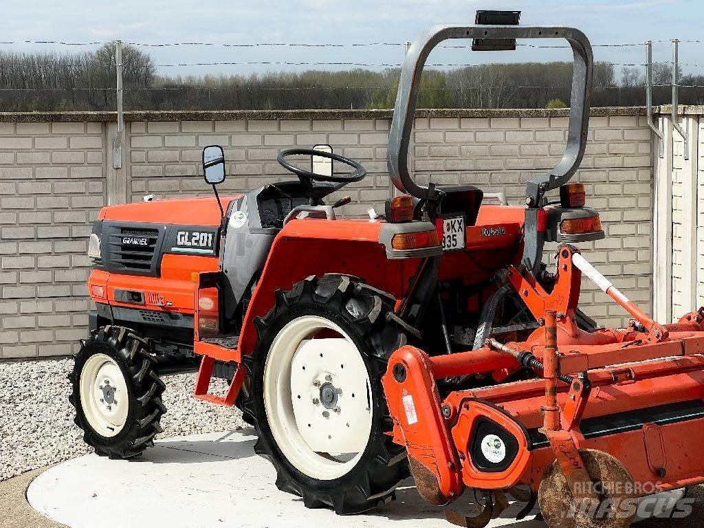 Kubota GL201 Traktorit