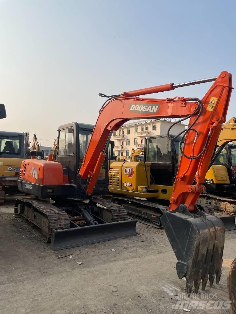 Doosan DH 55 Minikaivukoneet < 7t