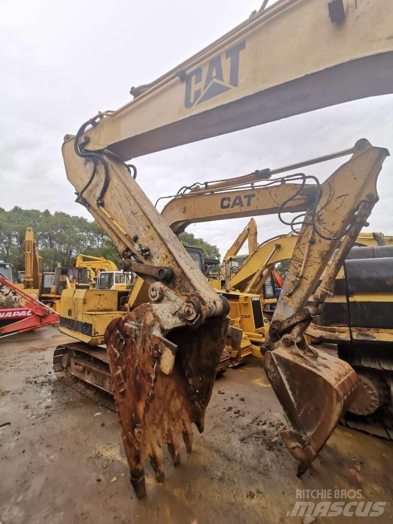 CAT E 70 B Telakaivukoneet