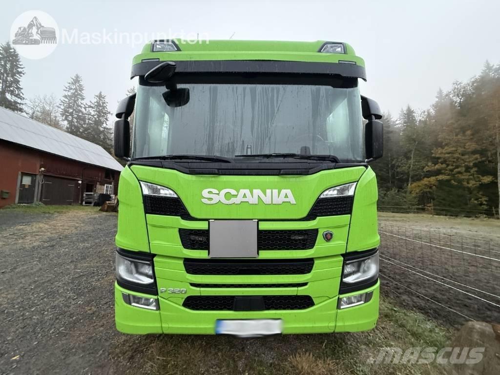 Scania P 320 Umpikorikuorma-autot