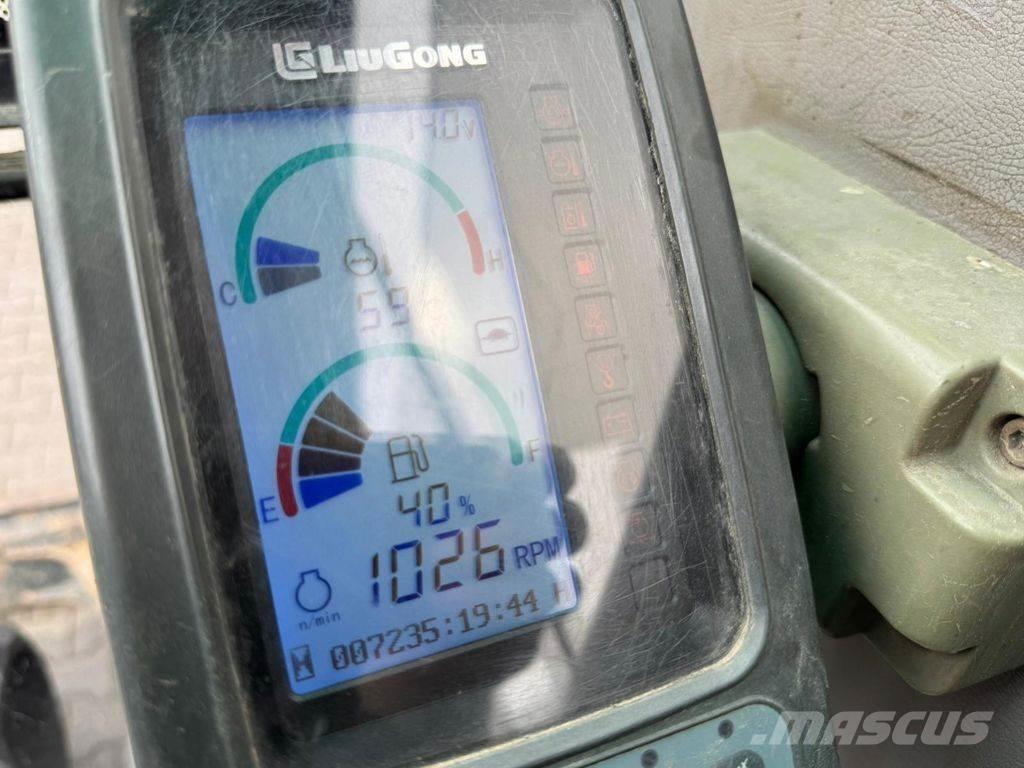 LiuGong CLG906C Telakaivukoneet