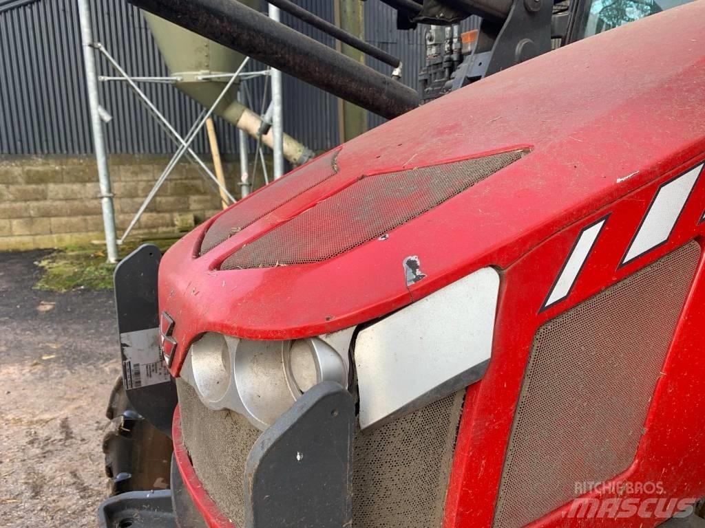 Massey Ferguson 5440 Traktorit