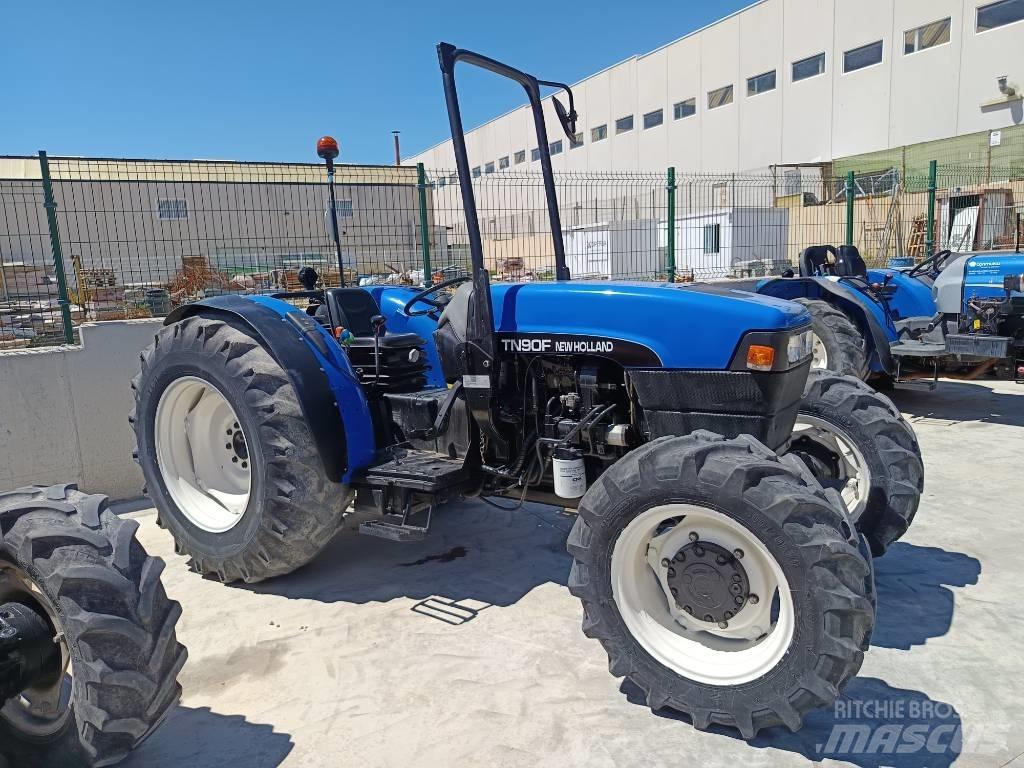 New Holland TN 90 F Traktorit