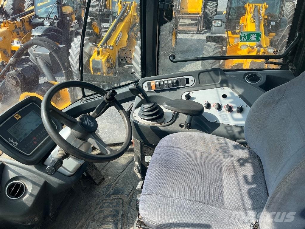 JCB 426 E Pyöräkuormaajat