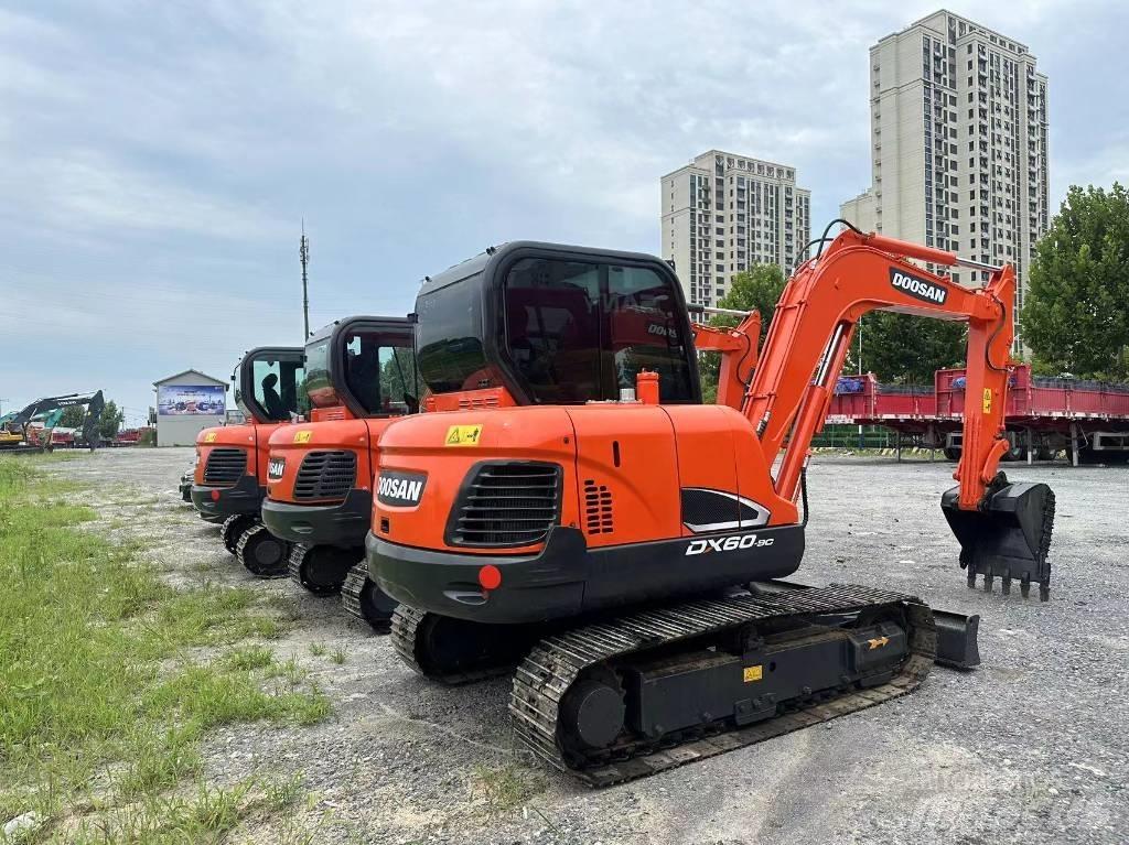 Doosan DX60-9 Minikaivukoneet < 7t