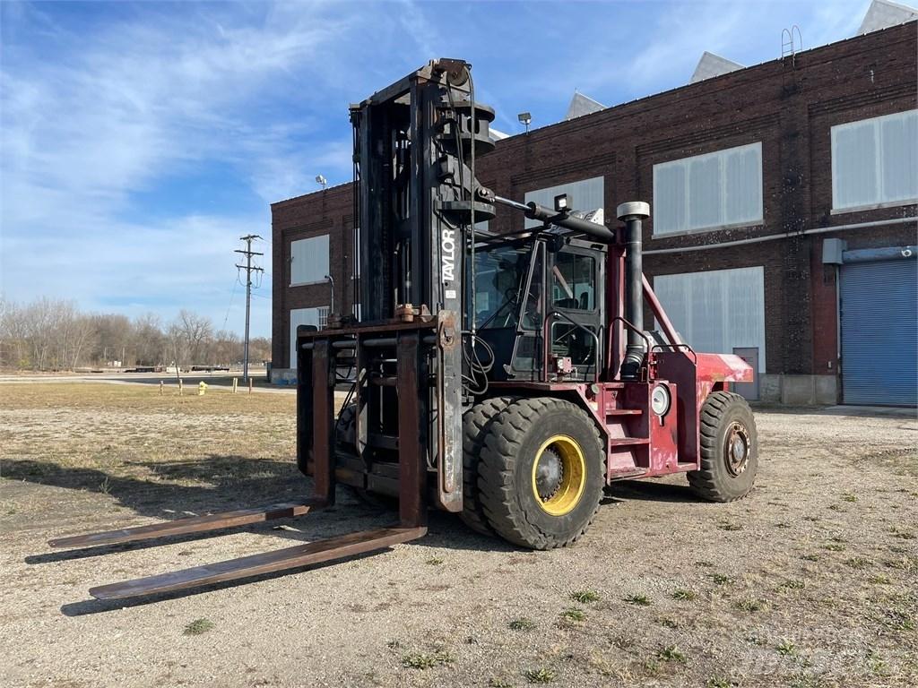 Taylor T450 Muut haarukkatrukit