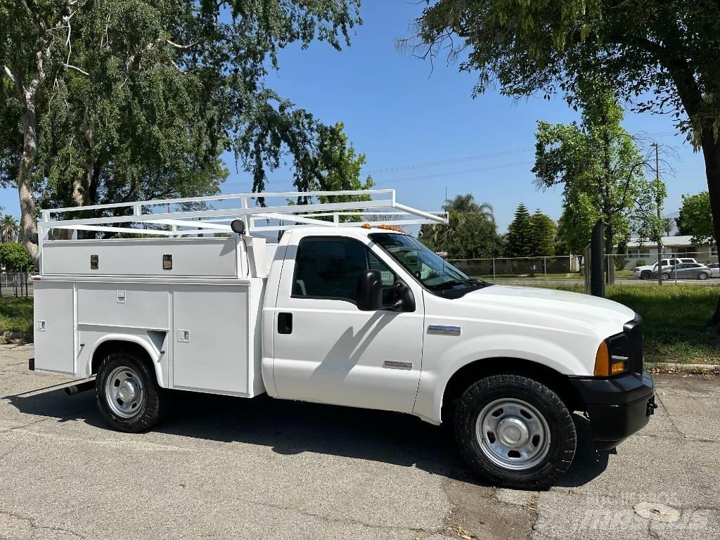 Ford F 350 Lava-autot