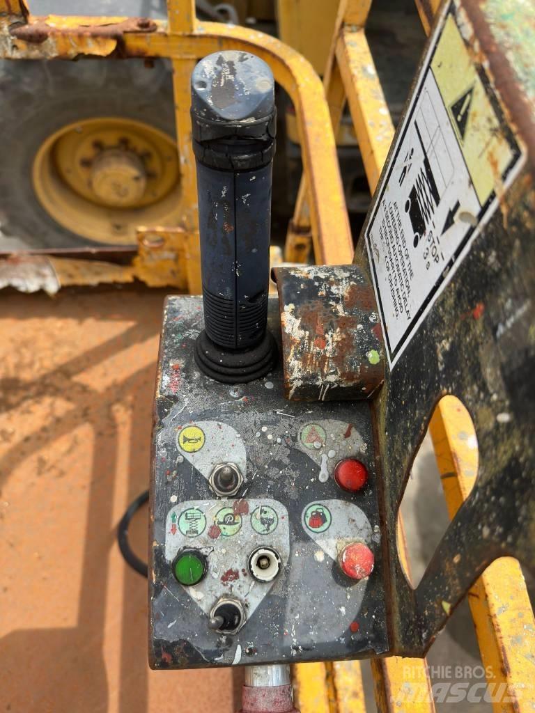 Haulotte Compact 10 Saksilavat