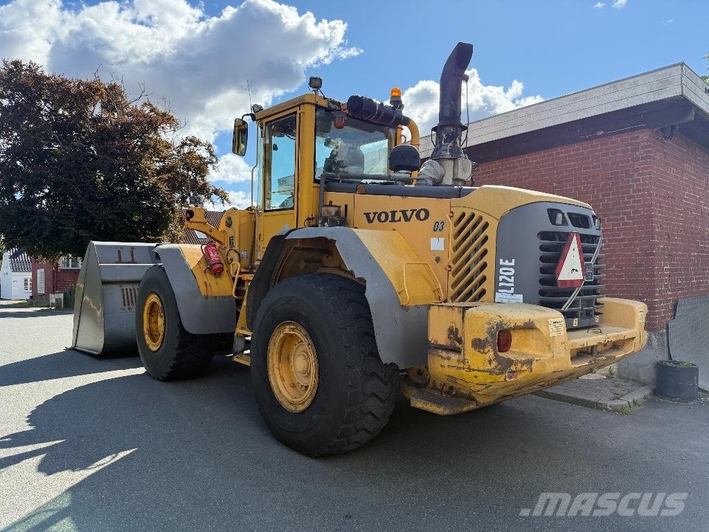 Volvo L 120 E Pyöräkuormaajat