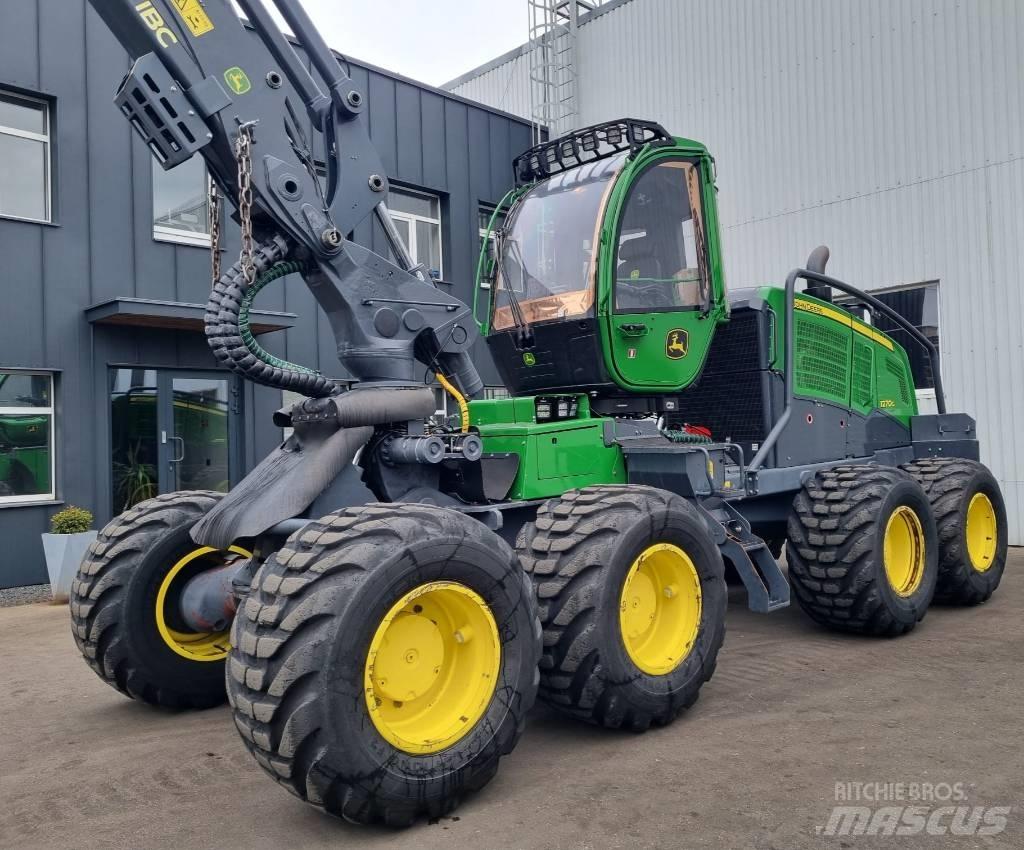 John Deere 1270 G Harvesterit