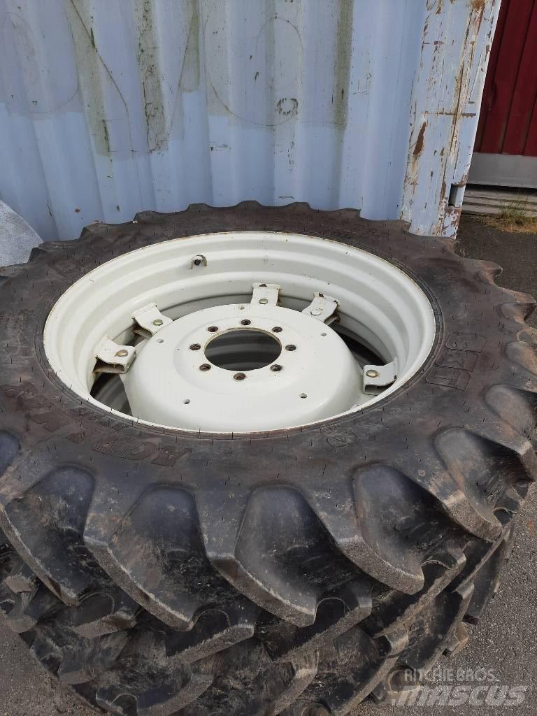BKT 380/85R34 Lisävarusteet ja komponentit