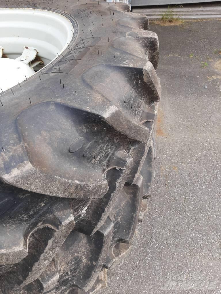 BKT 380/85R34 Lisävarusteet ja komponentit