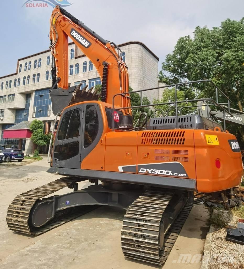 Doosan DX 300 LC Telakaivukoneet