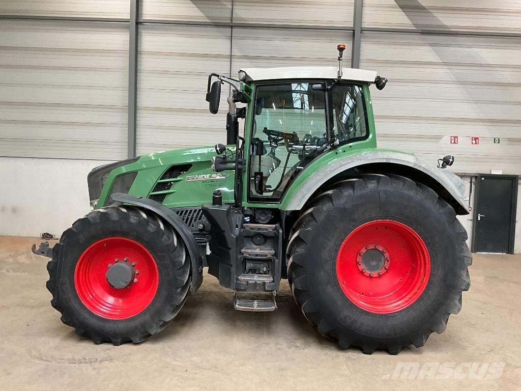 Fendt 828 Vario TMS Traktorit