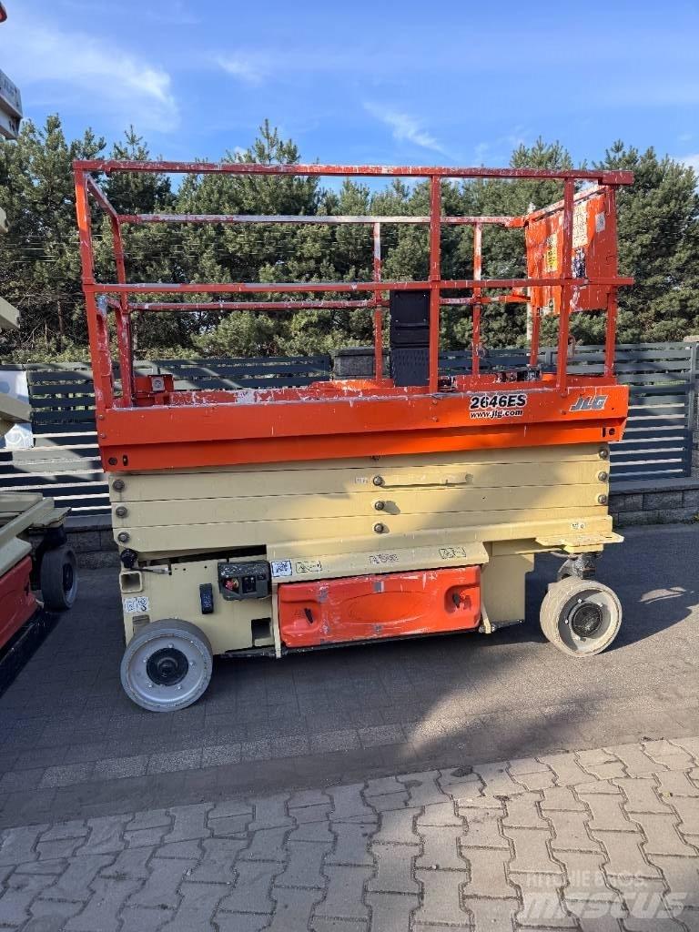 JLG 2646 ES Saksilavat