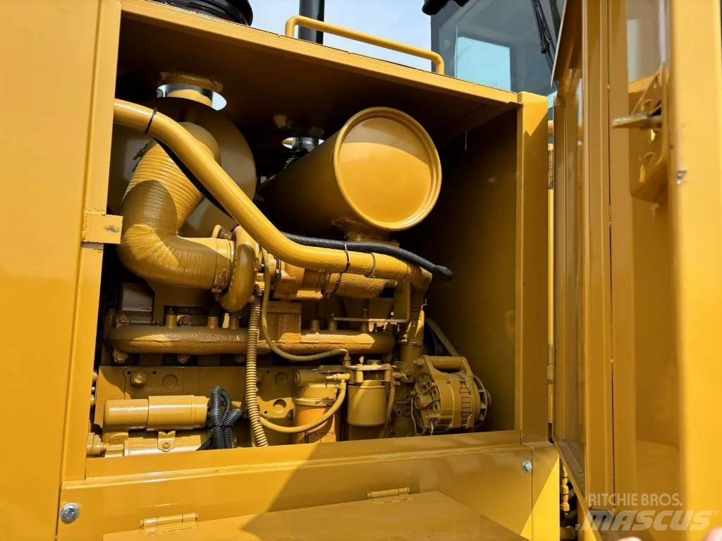 CAT 140 K Tiehöylät