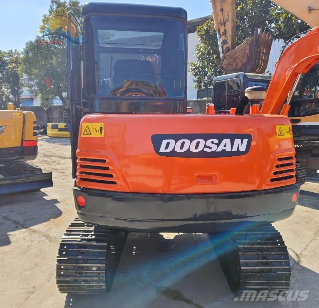 Doosan DH 55 Minikaivukoneet < 7t