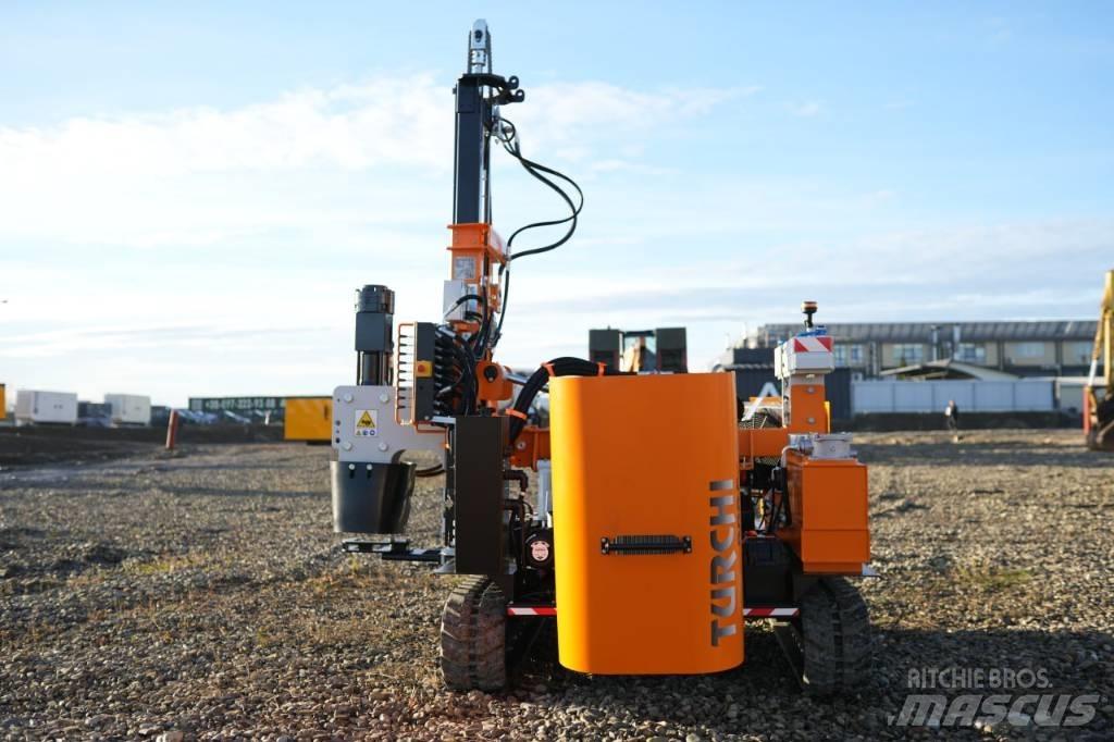  Turchi 300F Paalutuskoneet